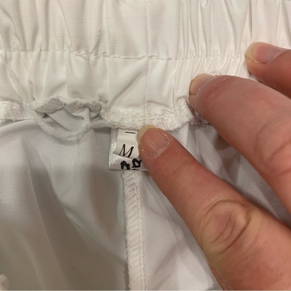 Eazy's White Cargo Pants - Picture 5 of 11